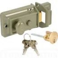 Yale 77 Traditional Nightlatch 60mm